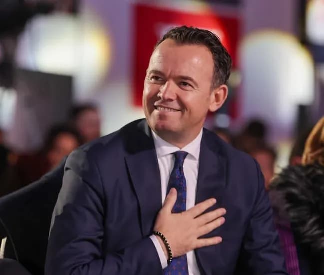 Peci i bindur që fiton të dielën
