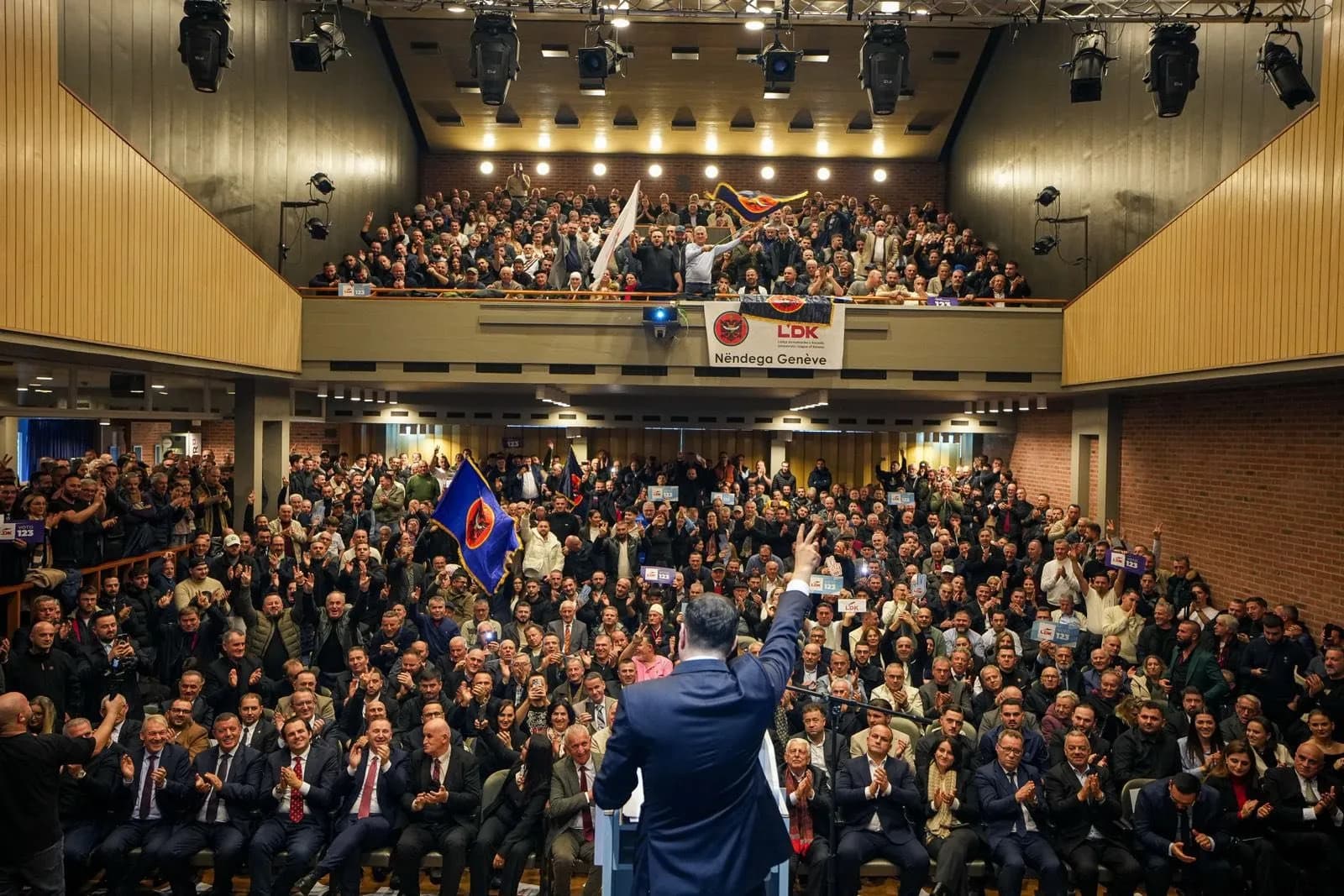 Abdixhiku “selam” nga Zvicra: Mërgata është e lidhjes
