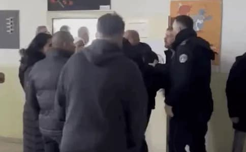 Përleshje mes votuesve në Zhegër, ndërhyn Policia