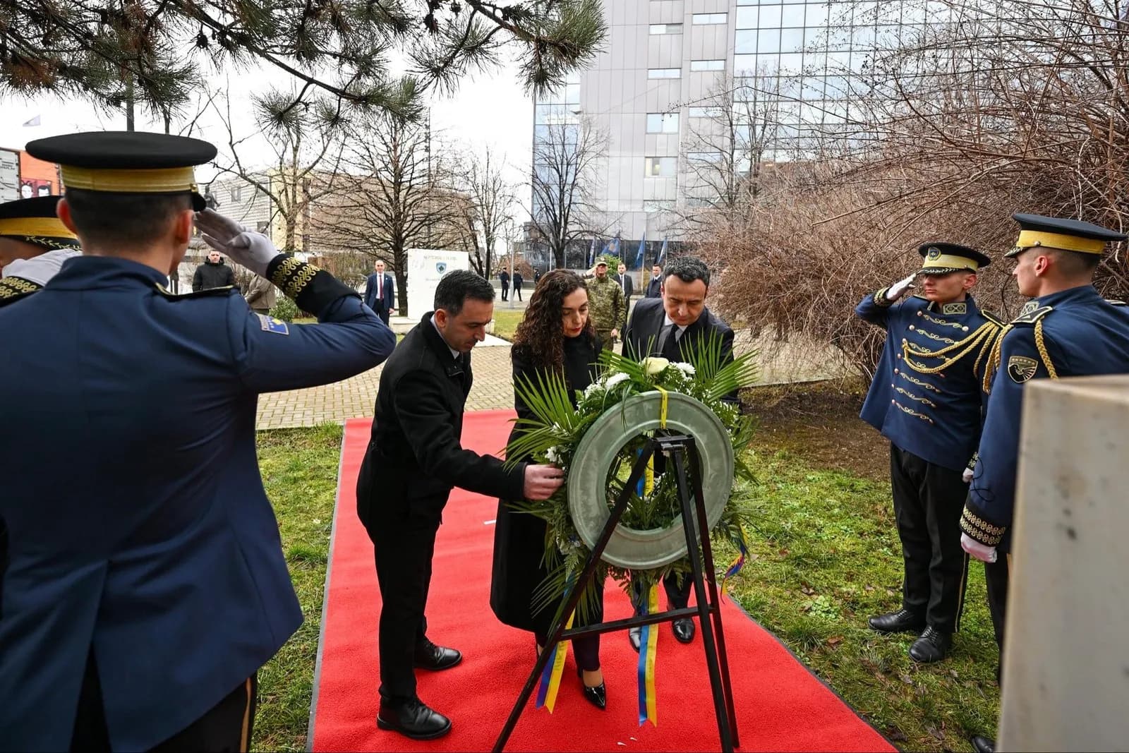 Osmani porosit të mos harrohet Holokausti