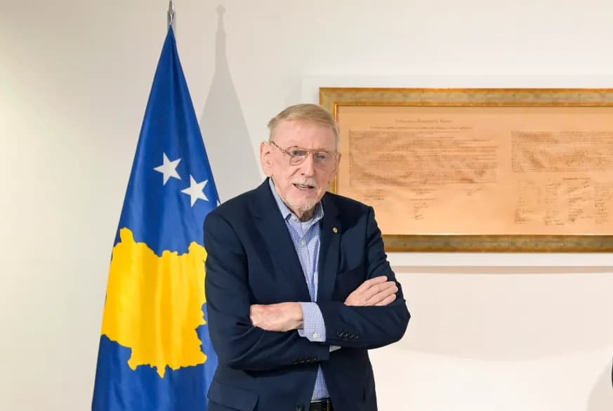 Walker shpallet “Qytetar i Përjetshëm i Shtimes”