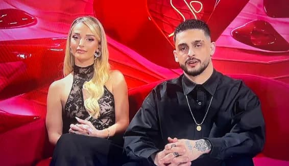 Më në fund: Selin e DJ Gimbo puthen në buzë