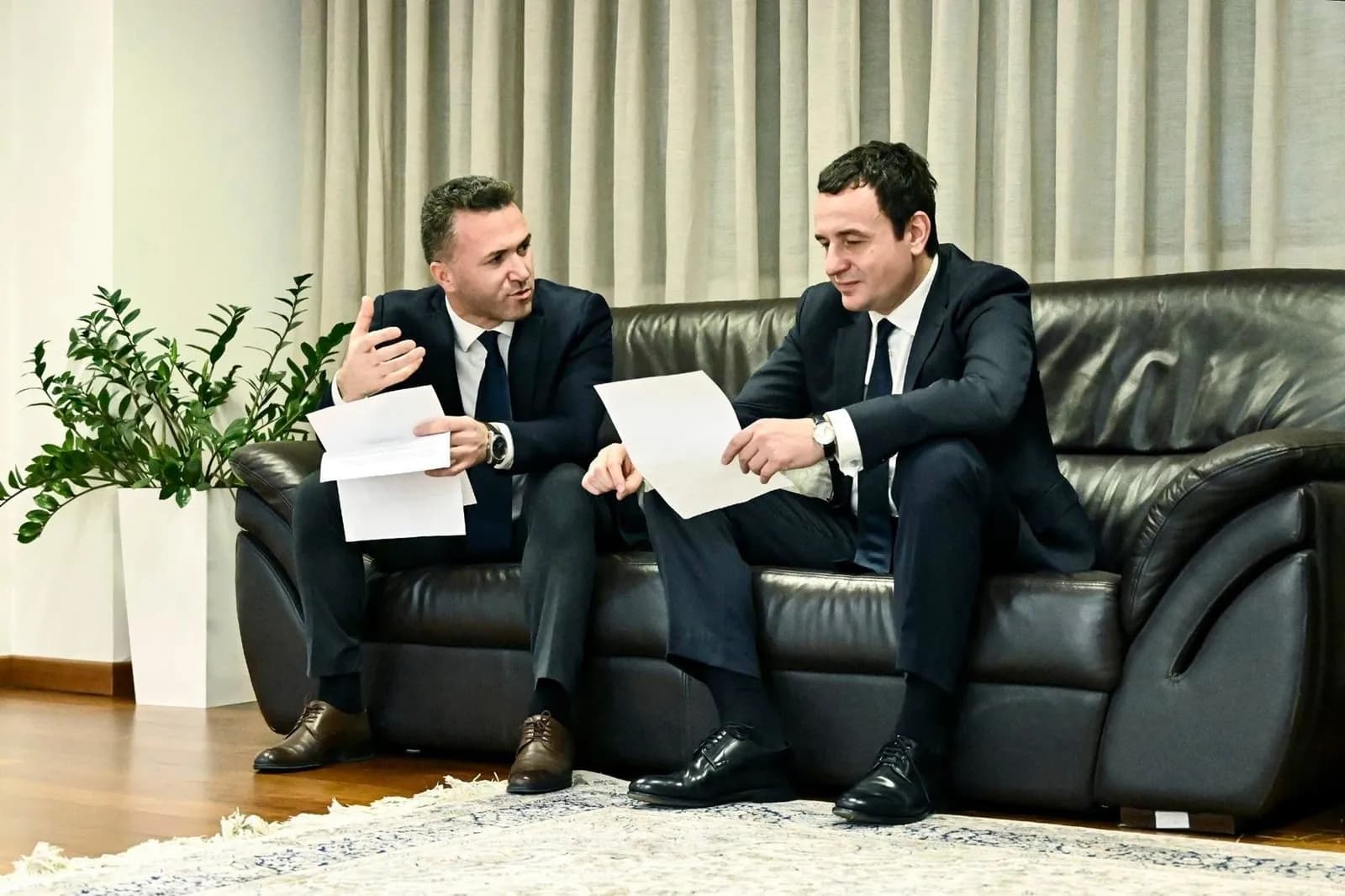 Jeton Zulfaj, kryenegociator i Kosovës me BE-në