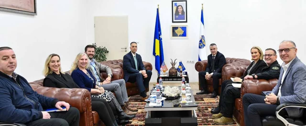 Shërbimi sekret amerikan zbarkon në Kosovë
