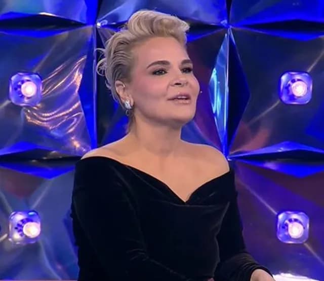 Zbulohet emri, kjo këngëtare qenka reja e Monikës