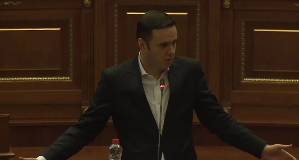 A do të marr pjesë në seancë LDK, flet Abdixhiku