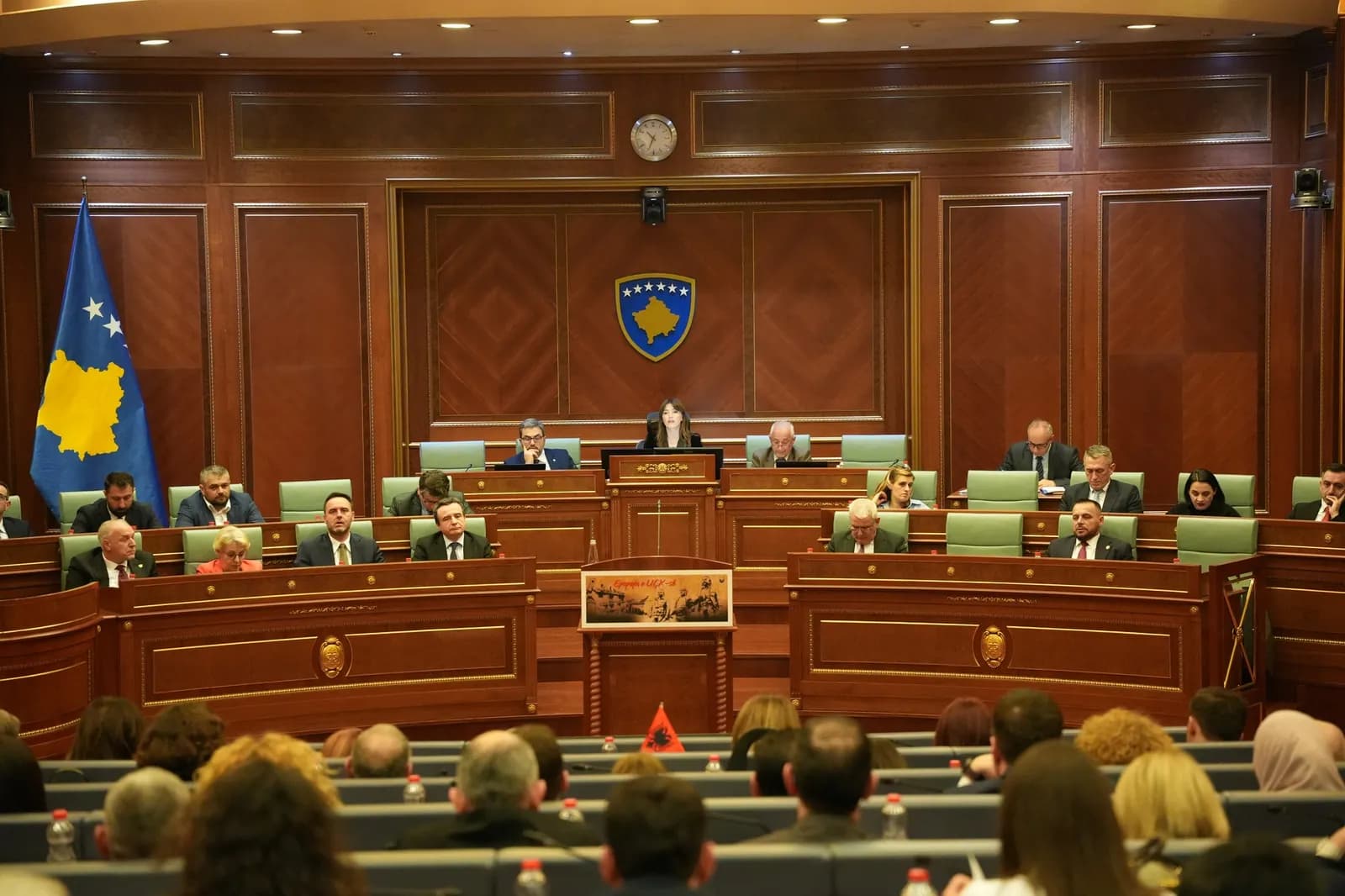 Bordi i Paqes më 27 prill në Kuvend