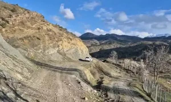 Dy të rinj emigrantë gjenden të vdekur në mal