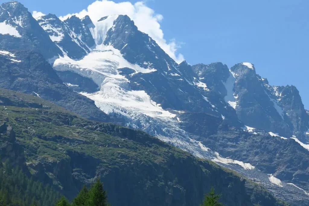 Tre alpinistë humbin jetën në Alpet Italiane