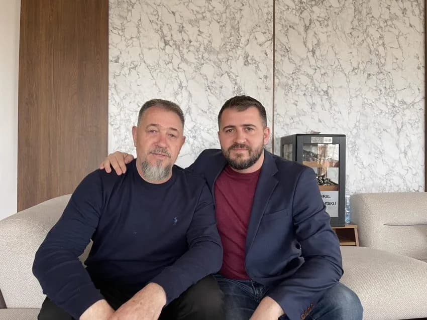 Lushtaku: Babai ia afroi 'automatin' Kurtit gjatë luftës, nuk e pranoi