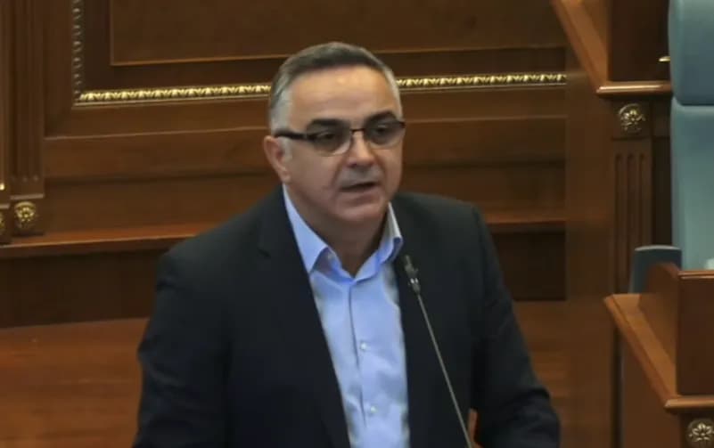 “Pa hapin e parë nuk ka të dytë”, Tahiri kritikon moskonstituimin e Kuvendit