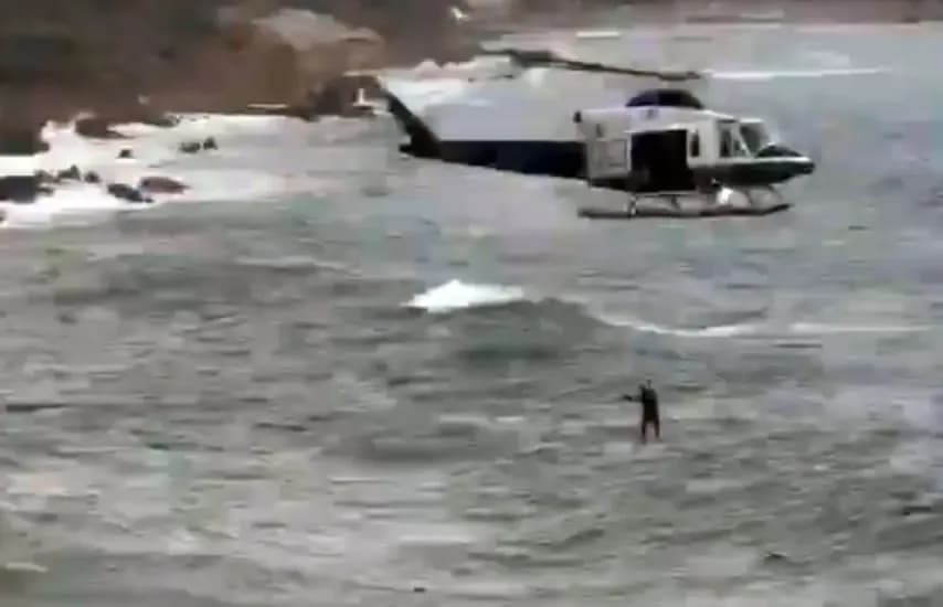 Stuhia përplas anijet në shkëmbinj në Qipro, një i vdekur
