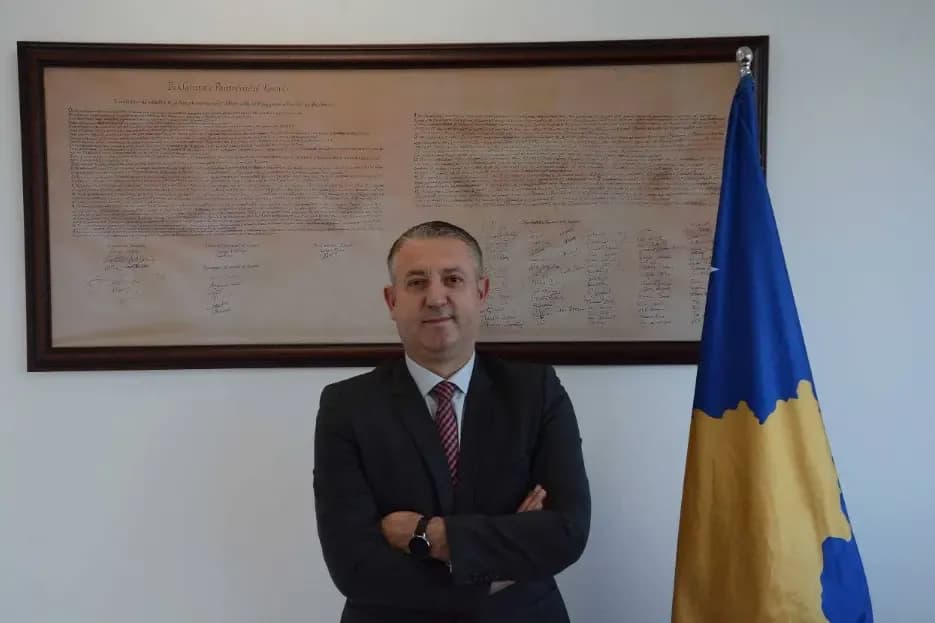 Ministria sqaron transferimin e Bekim Hoxhës nga AUV-i në Agjencinë Pyjore