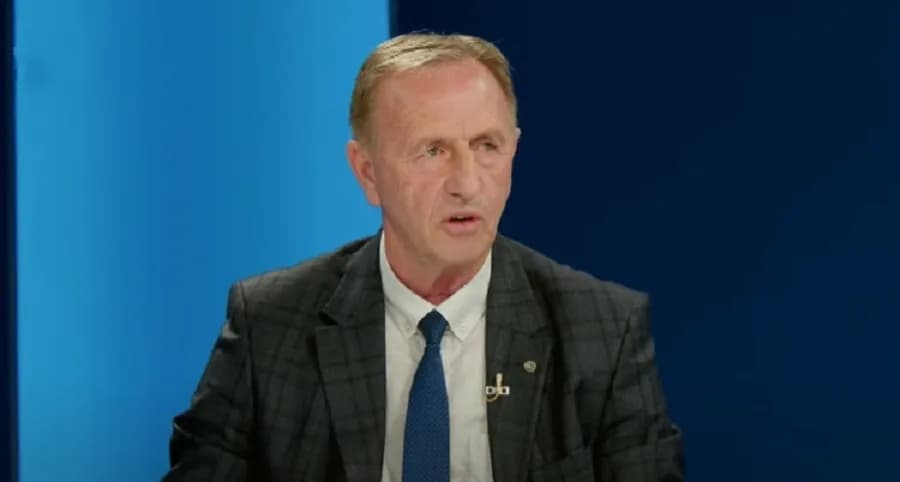 Punëtorët teknikë të shkollave në Prishtinë paralajmërojnë grevë nga 1 shtatori