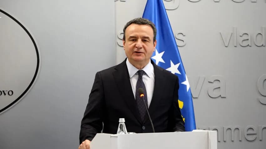 Kryeministri britanik letër Kurtit: Do të avancojmë mbështetjen për Kosovën drejt NATO-s