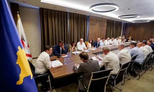 Marrëveshja për presidentin, Abdixhiku sot mbledh partinë