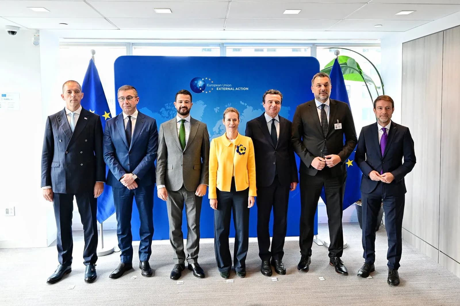 Kurti pas drekës me Kallas dhe liderët e rajonit: Kosova s’mund të mbahet peng i Serbisë që glorifikon krimet e luftës
