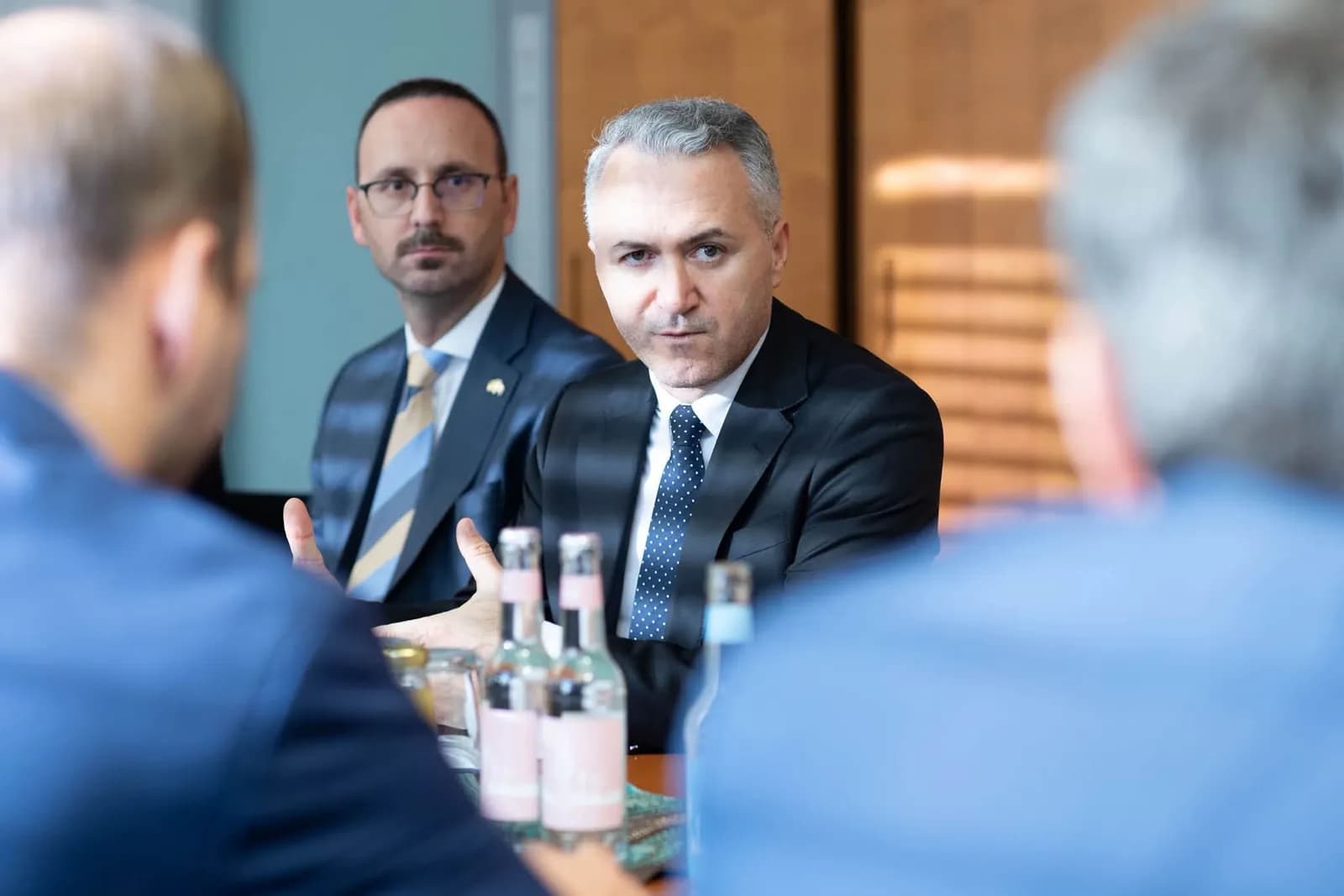 Kryenegociatori Zulfaj kërkon mbështetjen e Bundestagut për avancimin e Kosovës drejt BE-së
