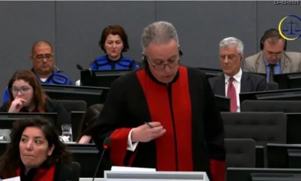 Brohorimat për Mlladiq në ndeshjen Holandë-Serbi, Avokati i Hashim Thaçit ironizon: Holandezët kësaj herë qëndruan dhe fituan