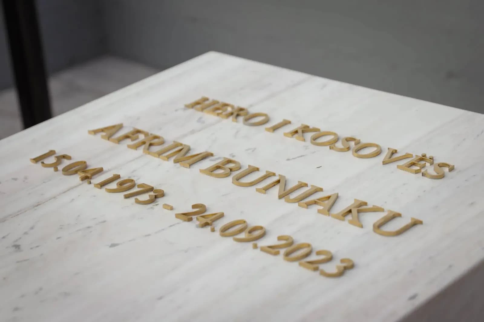 PDK përkujton Afrim Bunjakun: Sakrifica e tij, dëshmi e guximit dhe dashurisë për atdheun