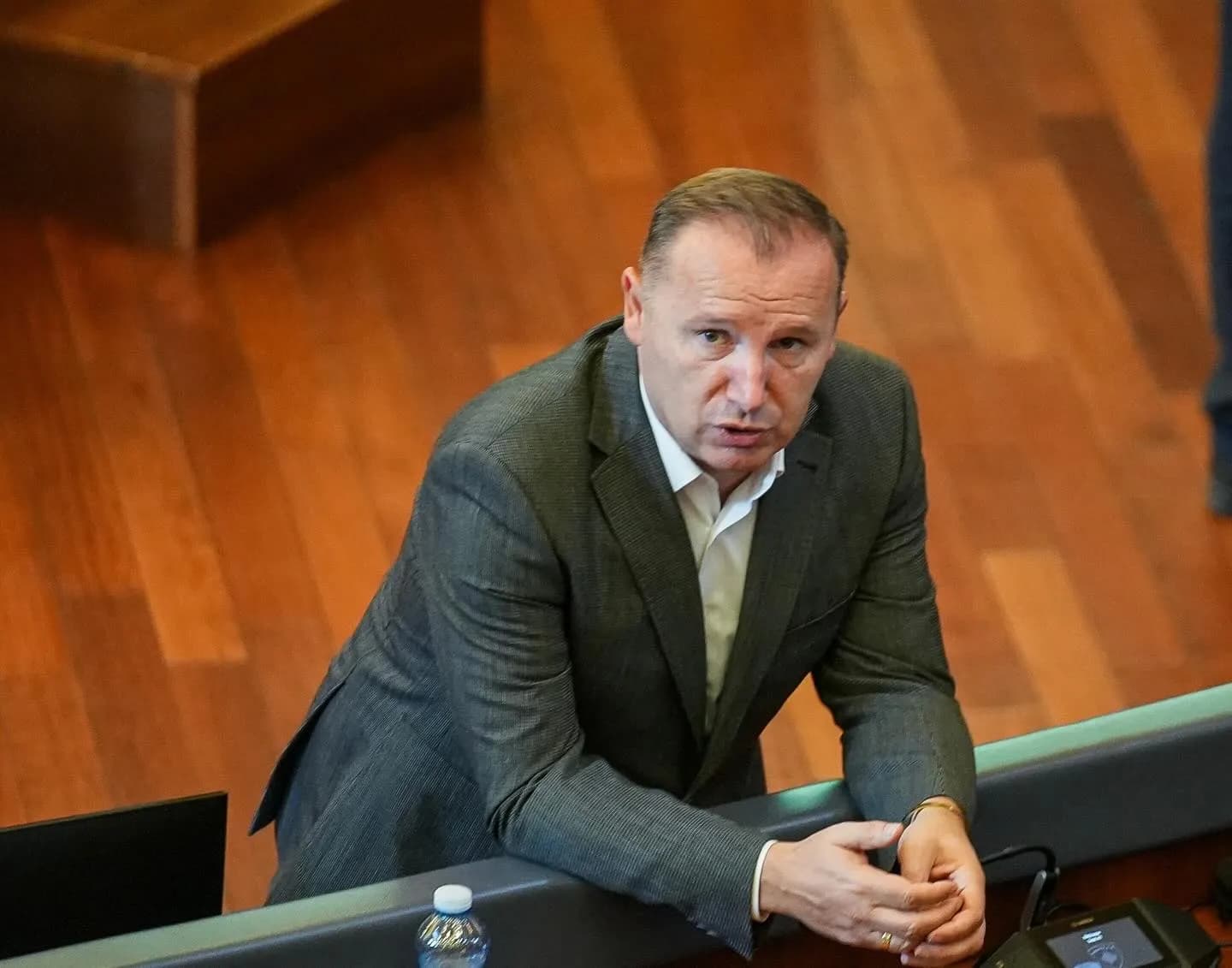 Mbledhja e grupit grupit parlamentar të LDK-së, vjen reagimi i Zemajt