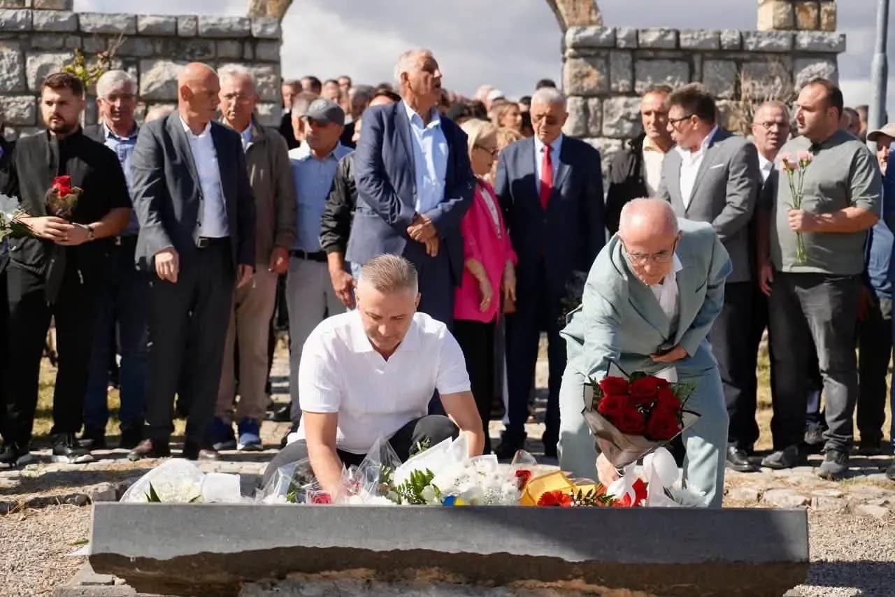 Bekim Jashari nderon Fehmi Lladrovcin: Nga rënia e familjes sime, gjithnjë e më pak mendonte për fatin e tij