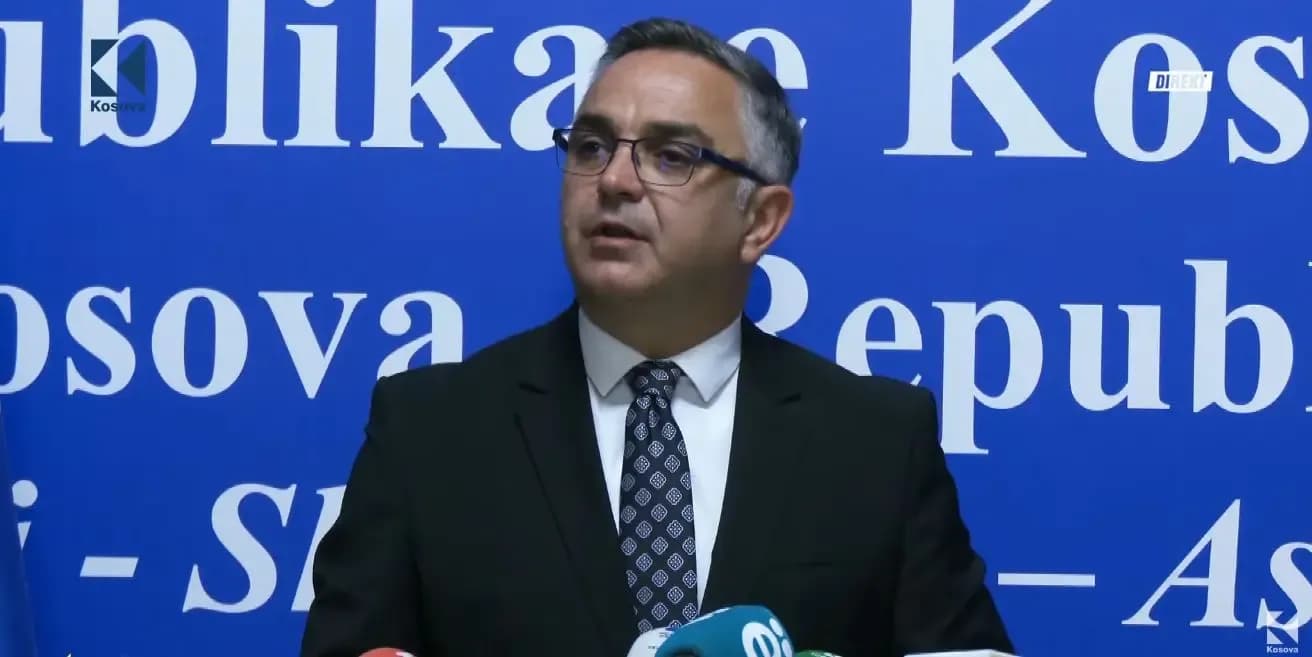 “Po injorohet situata për presidentin”, Tahiri: Na ka hyrë debati kush është ma patriot e kush shpiun