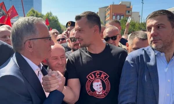 Hamza nga protesta paralajmëron veprime ligjore ndaj Speciales pas verdiktit: Do t’i konkretizojmë sot në Kuvend