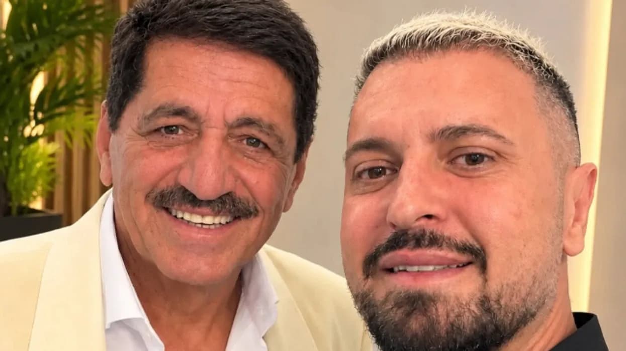 Labinot Rexha publikon fotografi të krijuar me inteligjencë artificiale me Sabri Fejzullahun