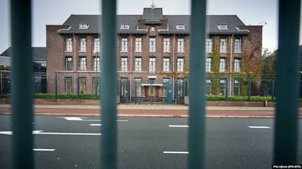 Pas aktgjykimit, Specialja nis procedurën për zhdëmtimin e viktimave – caktohen afatet
