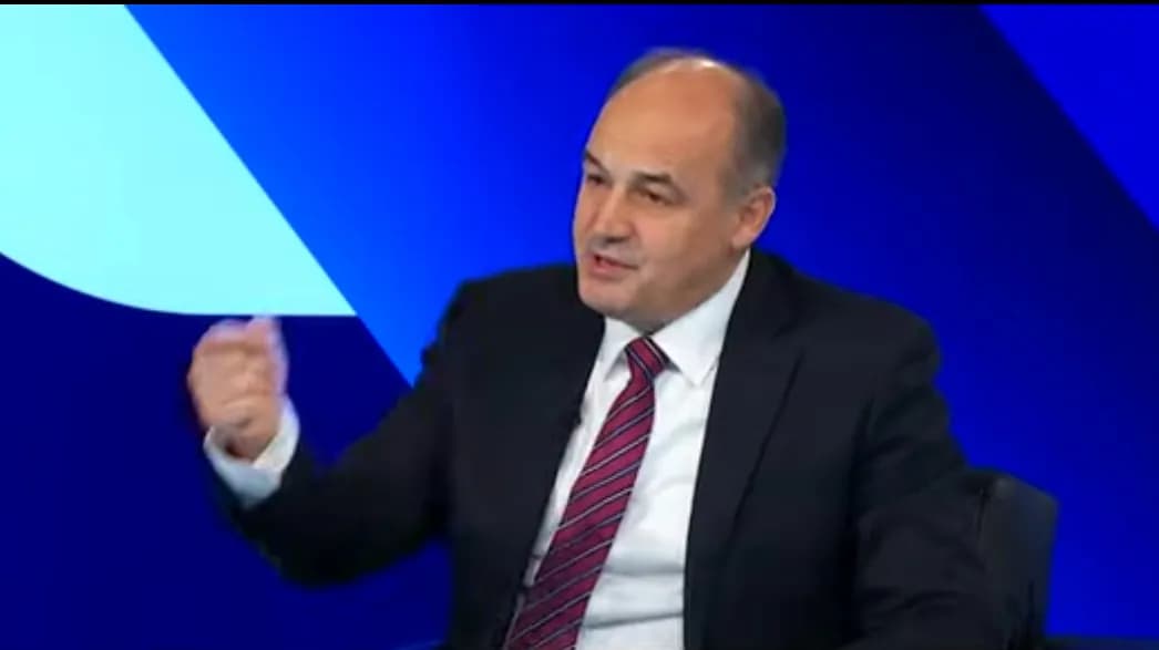 Hoxhaj: Thaçi, Veseli, Krasniqi e Selimi janë “marrë peng padrejtësisht” nga BE-ja