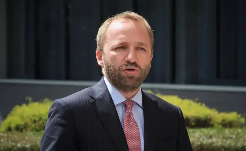 Tahiri për protestat në Prishtinë: “Çdo ditë po bëhemi më shumë”