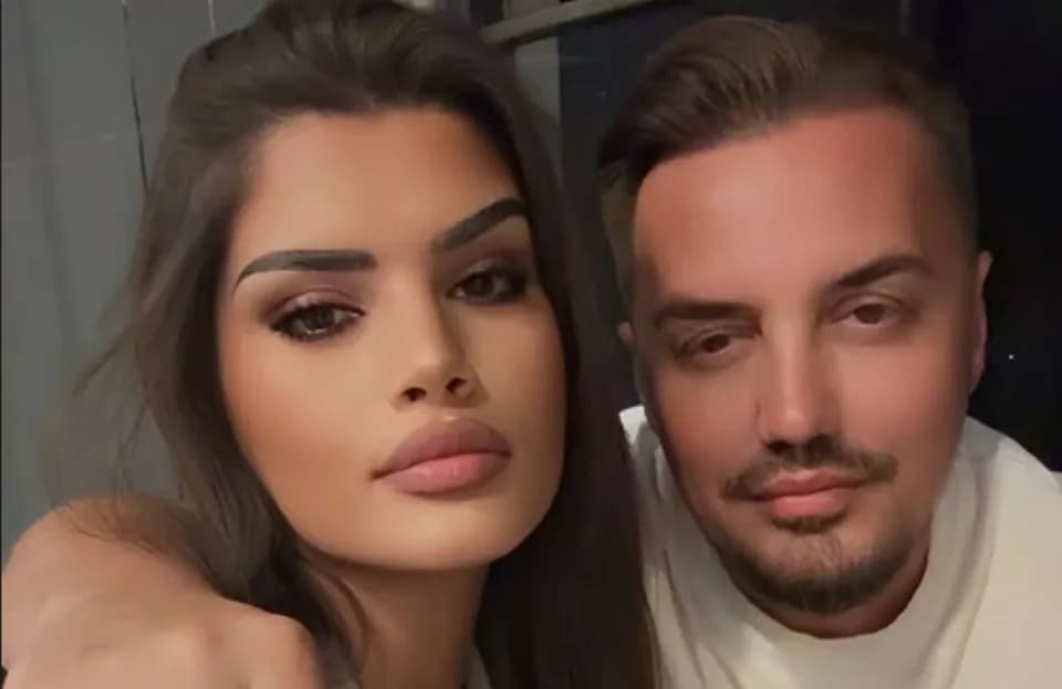 Bashkëshortja e Bleros lajmërohet nga bregdeti, habit me përshkrimin e fotografisë