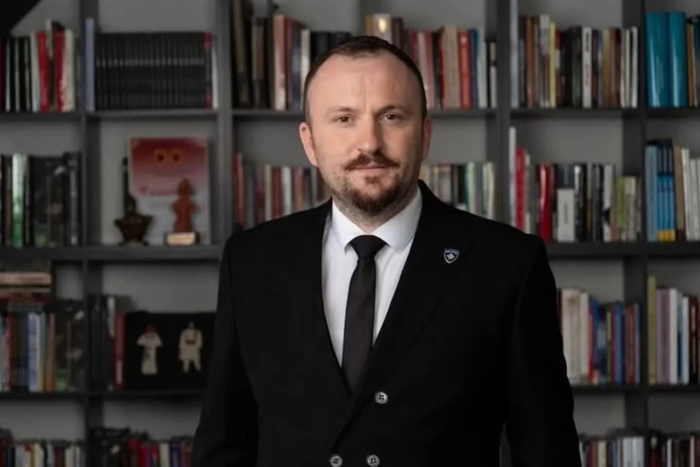 Diplomati, Vigan Berisha, zyrtarisht Konsull i parë i Përgjithshëm i Kosovës në Cyrih