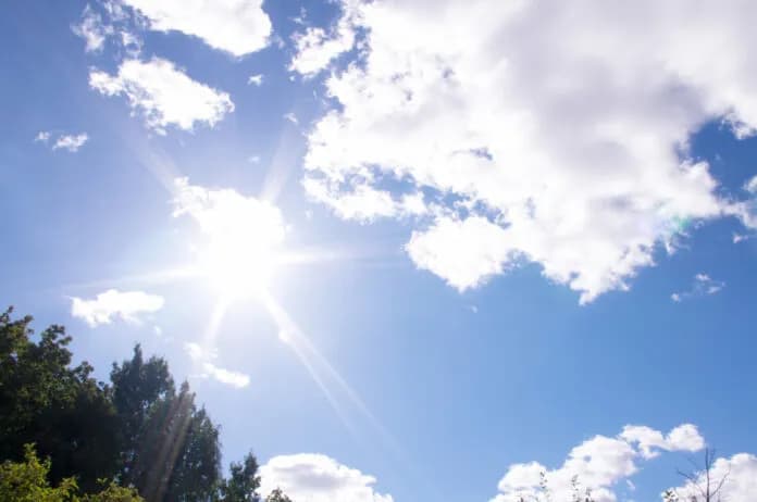 Parashikimi i motit për sot, temperaturat deri në 30°C