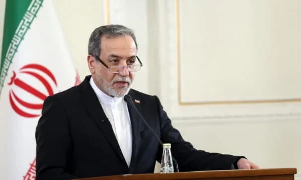 Irani vendos kushtet për hapjen e Ngushticës së Hormuzit, ministri i Jashtëm ia përcjell të dërguarit të SHBA-së