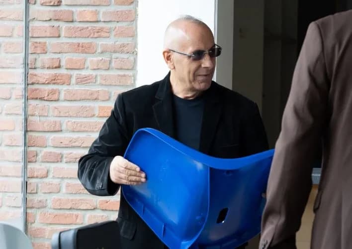 Infrastruktura e futbollit kosovar merr hapa para, Agim Ademi viziton kompaninë gjermane të ulëseve