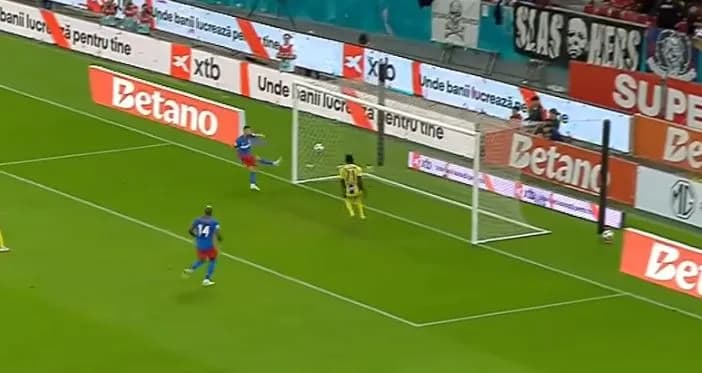 Korenica e “çan” rrjetën, shënon golin e parë për FCSB