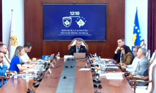 Isufaj i përgjigjet pyetjeve të anëtares së KPK-së për “rrjedhje informacionesh”: Integritetin tim s’e shes për kurrgjë, kjo po më kushton