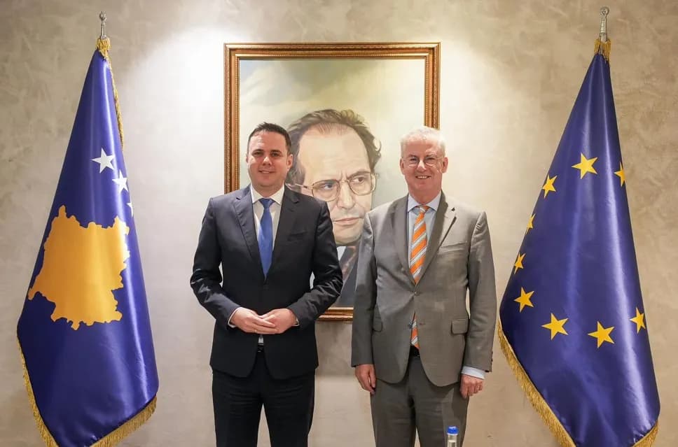 Abdixhiku takon ambasadorin e BE-së, në fokus zhvillimet politike dhe funksionalizimi i institucioneve