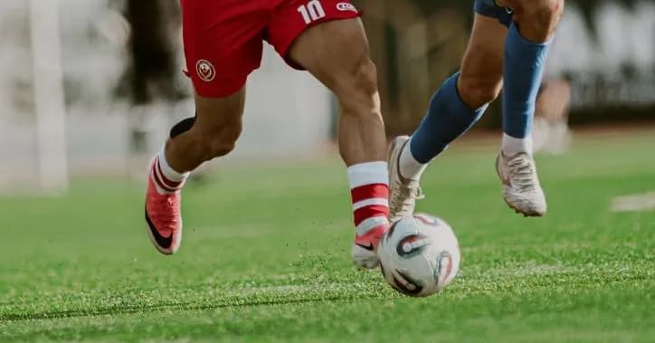 Futbolli i Superligës luhet edhe gjatë javës, këto janë super ndeshjet që zhvillohen