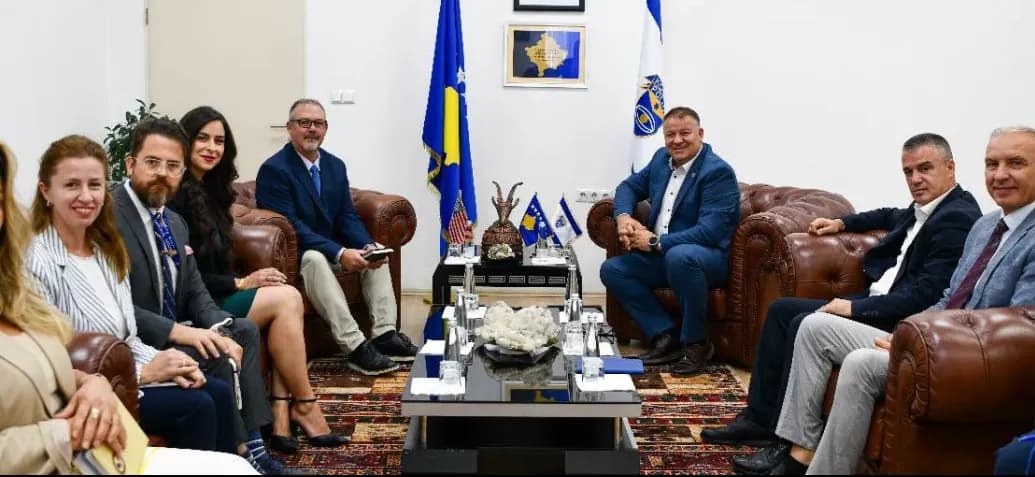 Policia forcon bashkëpunimin me SHBA-në në luftën kundër krimit transnacional