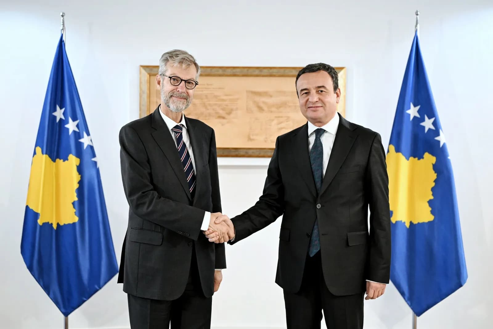 Marrëveshja për përmirësimin e spitaleve publike në Kosovë, Kurti priti në takim zv.presidentin e EIB
