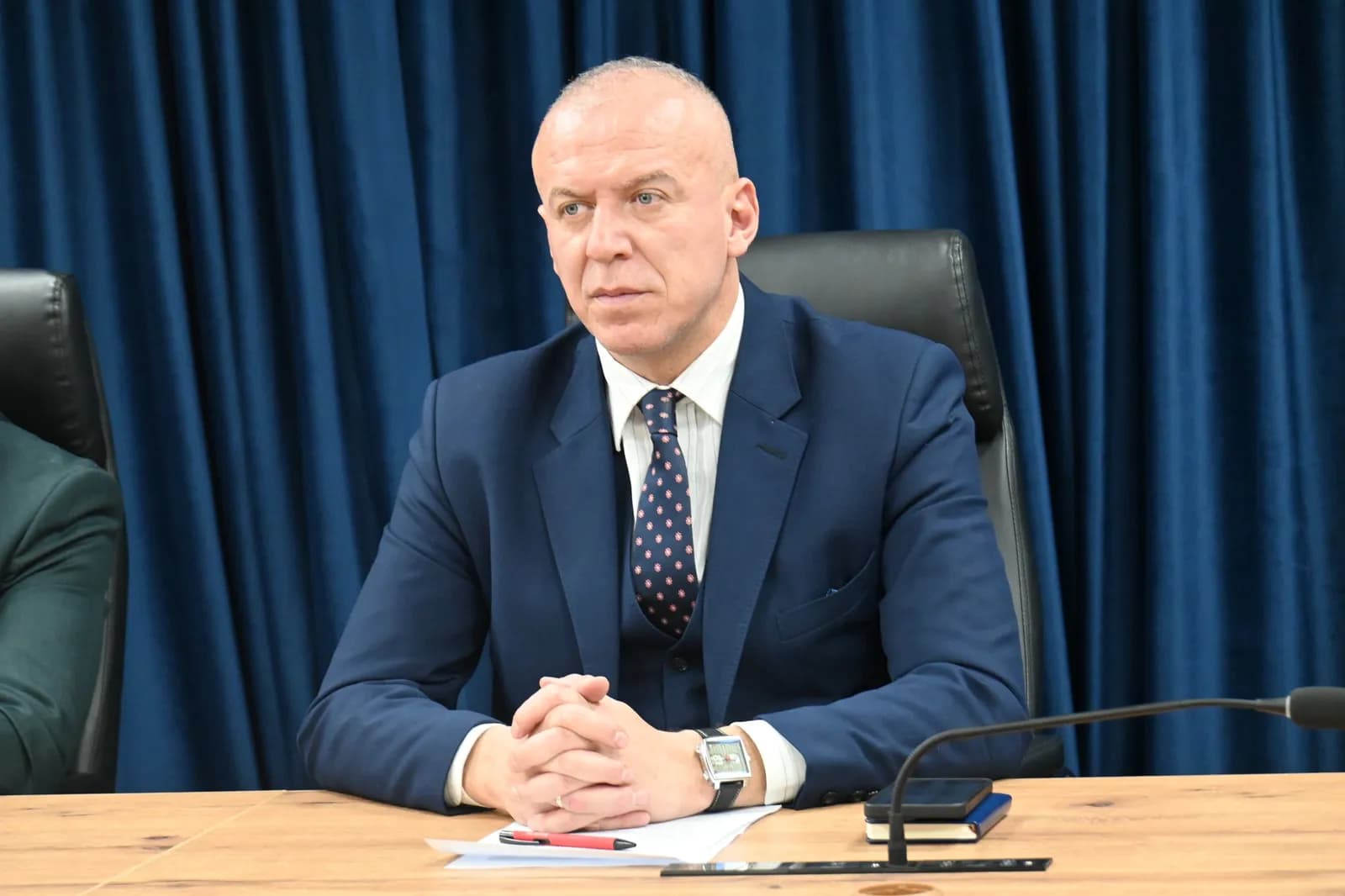 Qorrolli: Do bëjmë çdo gjë që Kosova të anëtarësohet në KiE vitin tjetër, s’do e ndërlidhja me procesin në Speciale
