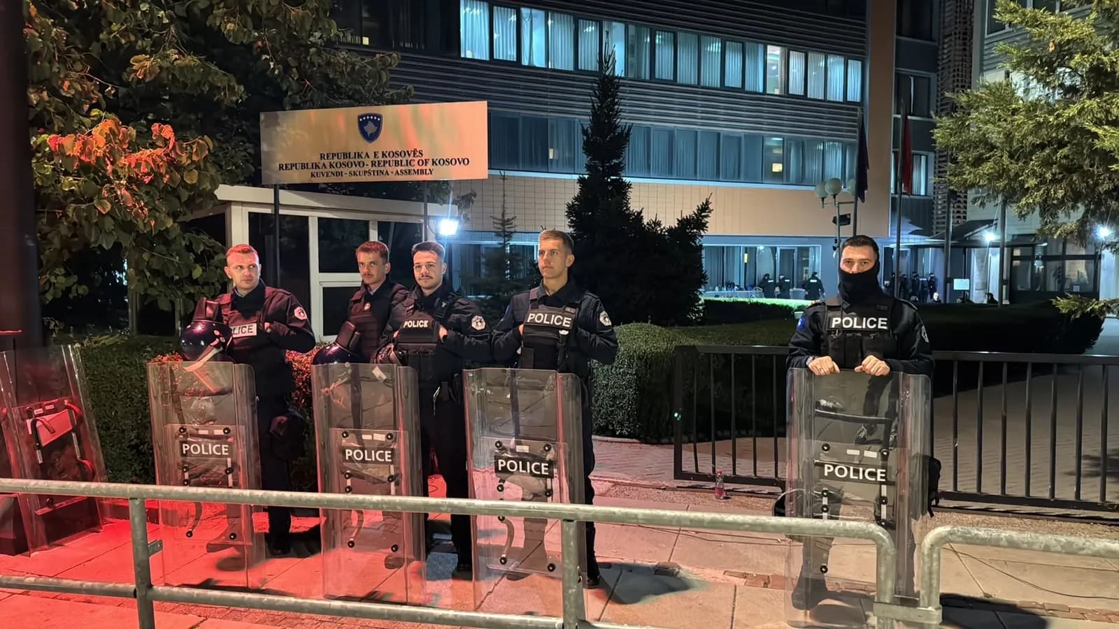 “Policia është e jona, mos e gjuani”, thirrja e organizatorëve të protestës