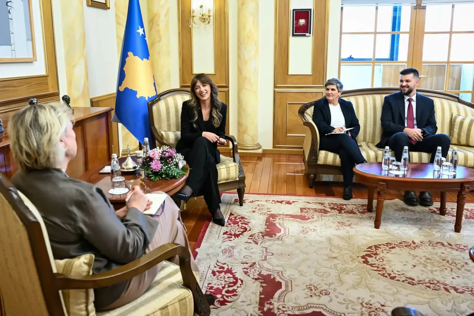 Haxhiu me delegacionin e Forumit Ekonomik të Grave, diskutojnë për fuqizimin ekonomik të tyre