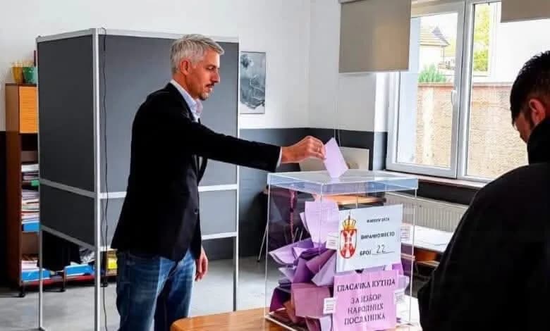 Visar Mehmeti pritet të bëhet deputeti i dytë shqiptar në Parlamentin e Serbisë, pas Shaip Kamberit