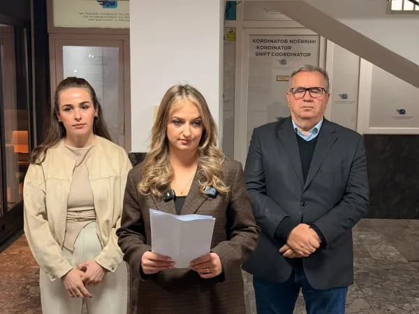Bordi i Stacionit të Autobusëve kundërshton shkarkimin