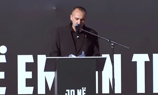 Gazmend Syla solidarizohet me krerët e UÇK: Nga 16 shtatori edhe na jemi anëtarë të ‘Ndërmarrjes së Përbashkët Kriminale’