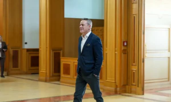 Arben Gashi për protestat në Shqipëri: Kur pakënaqësia bëhet masive, duhet të kthehesh te qytetari përmes zgjedhjeve